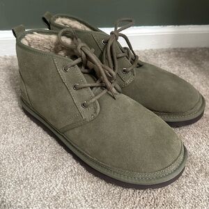 Men’s Size 10 Neumel Ugg Boots